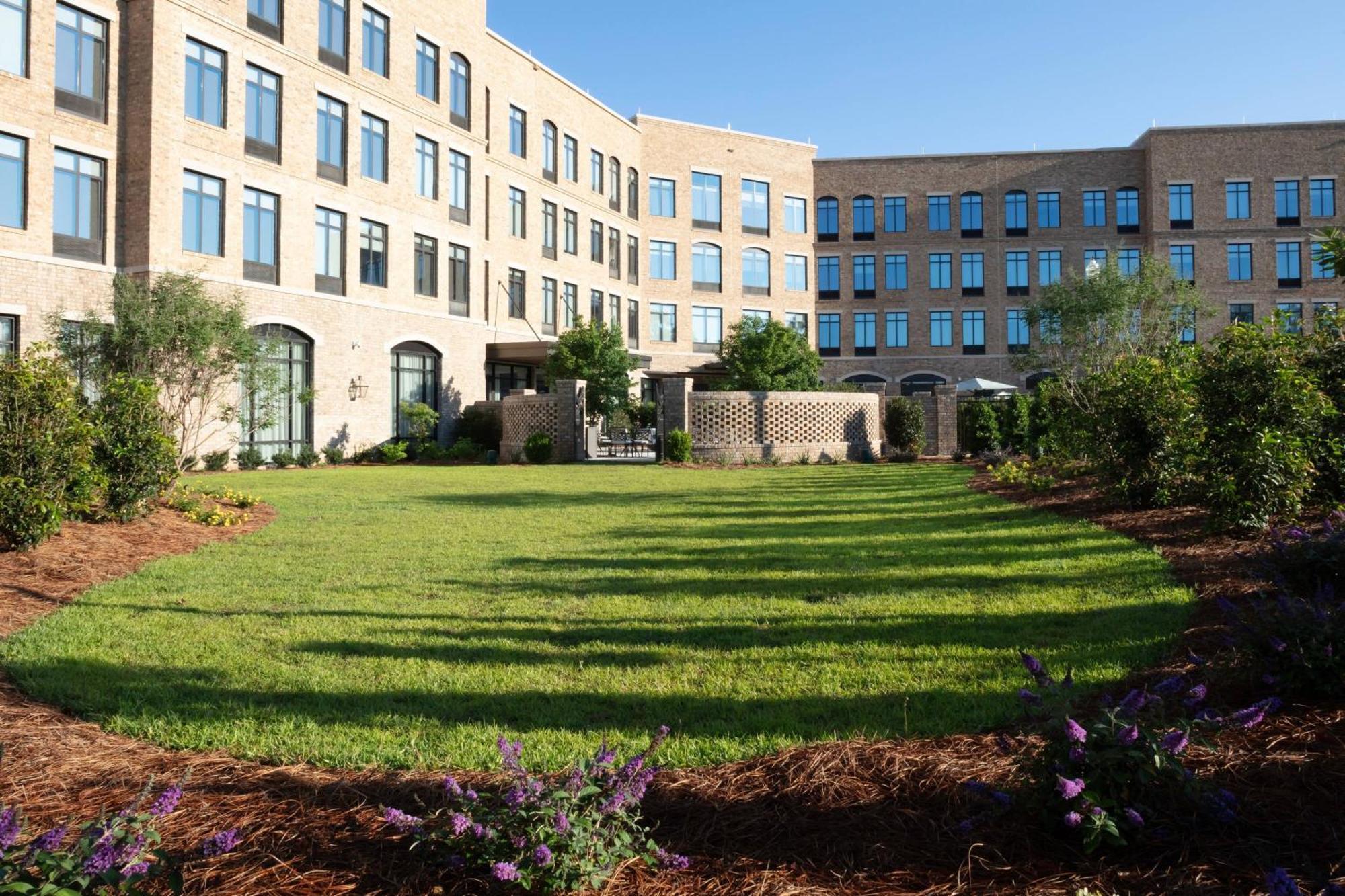 Courtyard By Marriott Thomasville Downtown Екстер'єр фото